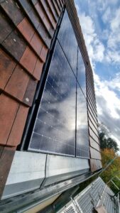 Réalisation d'un pose en intégration avec des modules Maxeon de chez Sunpower dans l'allier prés de Vichy dans l'Allier Par InnoGreenTech