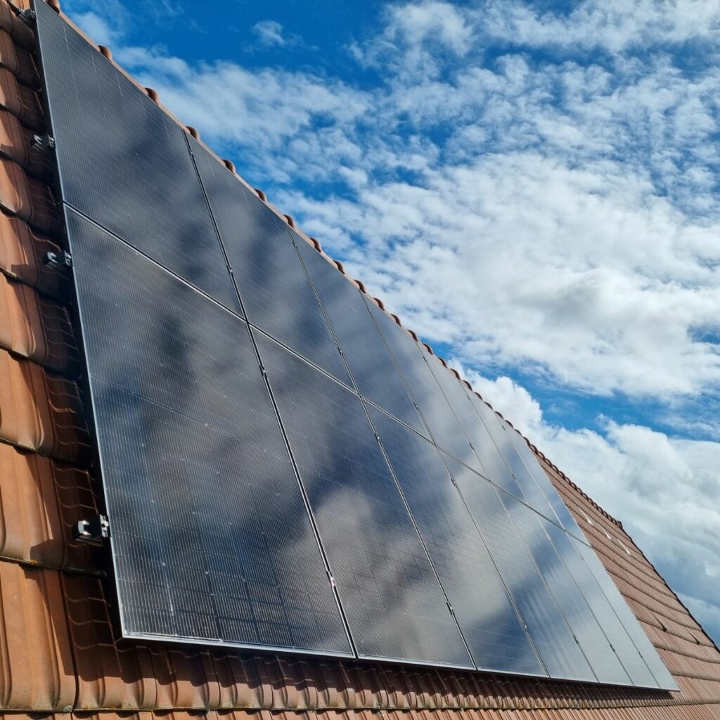 Installation photovoltaïque de 6 kWc dans l'Allier.